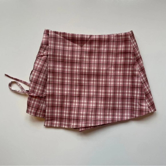 Yesstyle Mini Plaid Skort Pink Skirt with Ties Balletcore Coquette, Size Medium - Picture 7 of 9